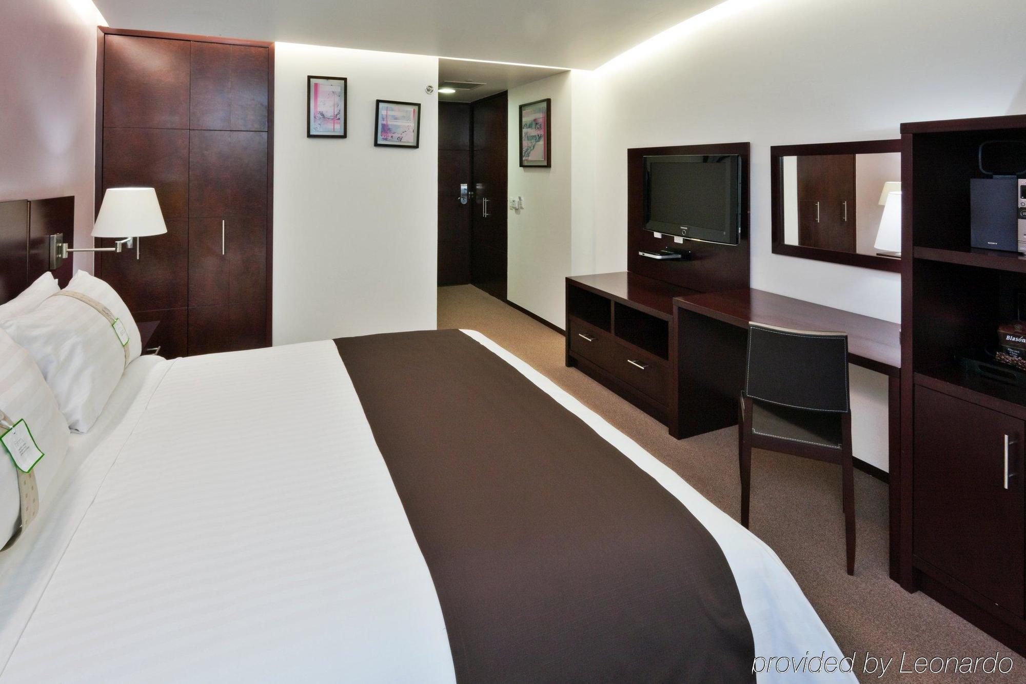 Holiday Inn Hotel & Suites Mexico Medica Sur By Ihg Экстерьер фото