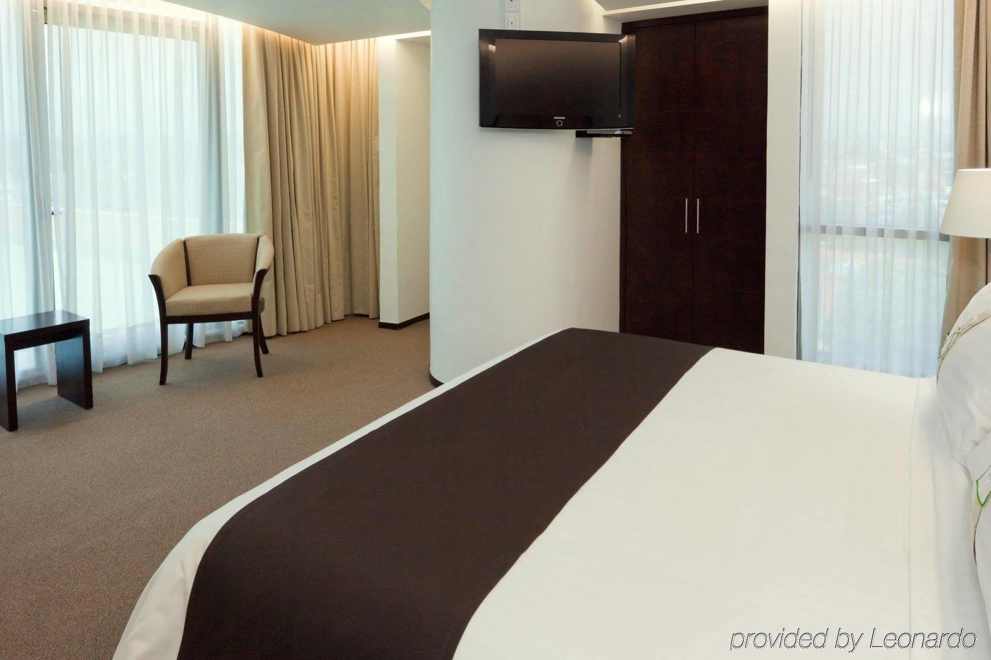 Holiday Inn Hotel & Suites Mexico Medica Sur By Ihg Экстерьер фото